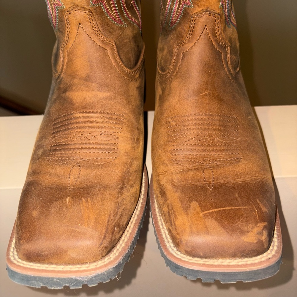 Ariat Leather Cowboy Boots - Picture 6 of 8